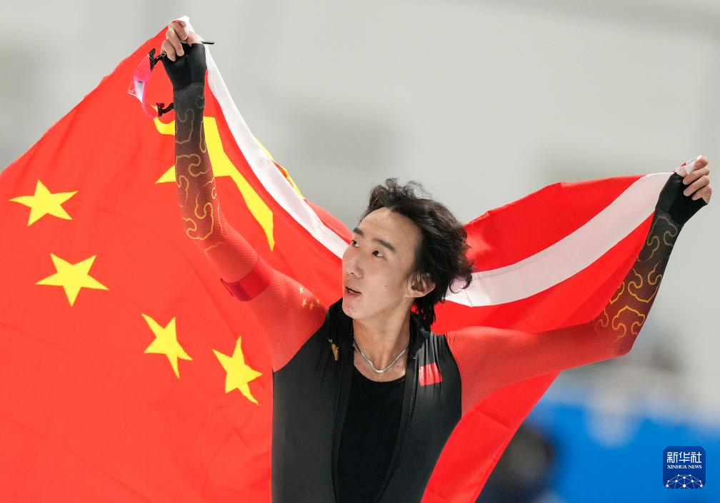亚冬会丨速度滑冰——中国选手包揽男子5000米比赛冠亚季军(图23)