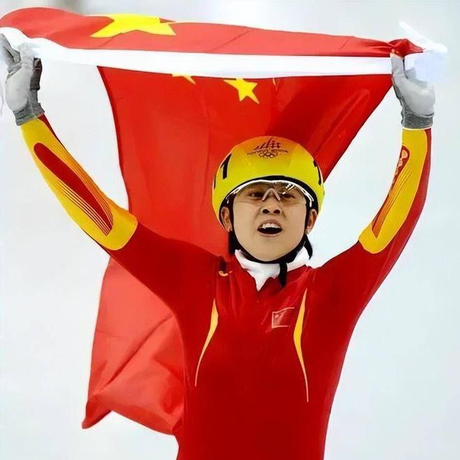 离开国家队14年再看王濛现状明白了当初李琰对她评价有多中肯(图1)