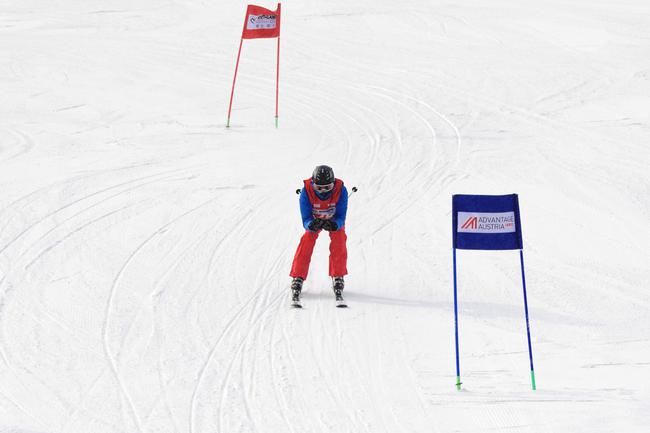 冰雪经济与特色文旅内涵式高质量发展论坛举办