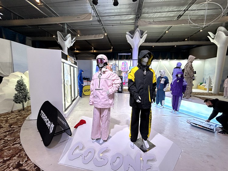 长春净月冰雪装备展、净月冰雪时装周启幕(图4)